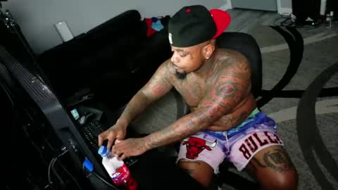 Snapshot of slangondemhoes chatting on 07.23.26 nasty twitter KASHCARTERATL online show from 07.23.26