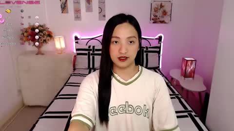 Snapshot of slave_amanda69 chatting on 02.13.25 Queen Cyrine online show from 02.13.25