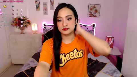 Snapshot of slave_amanda69 chatting on 02.18.25 Queen Cyrine online show from 02.18.25