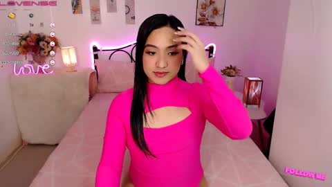 Snapshot of slave_amanda69 chatting on 03.09.25 Queen Cyrine online show from 03.09.25