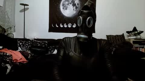 Snapshot of slaveforgodess chatting on 12.17.25 slaveforgodess online show from 12.17.25