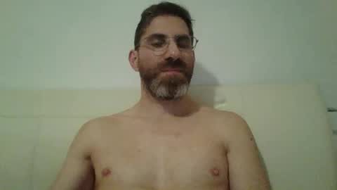 Snapshot of slavefuckfunhype chatting on 01.28.25 camboy online show from 01.28.25