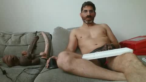 Snapshot of slavefuckfunhype chatting on 10.06.25 camboy online show from 10.06.25