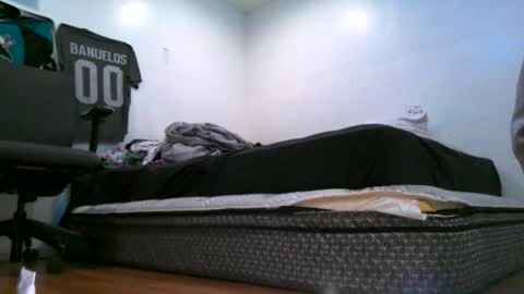 Sleazyycarlitx online show from 12.21.25