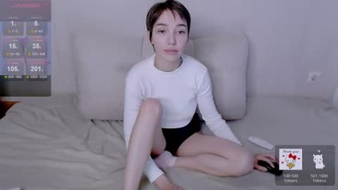 Snapshot of sleepy_ash_ chatting on 06.17.26 sleepy_ash_ online show from 06.17.26