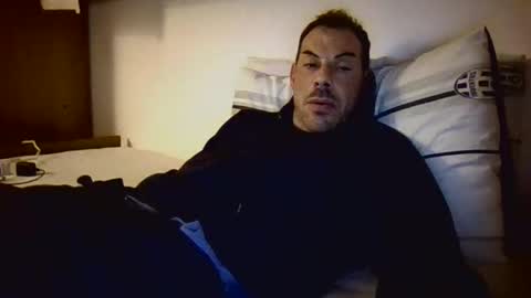 Snapshot of slevin1983 chatting on 02.25.25 slevin online show from 02.25.25