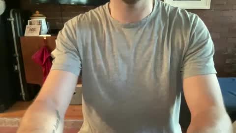 Snapshot of slickandeasy39 chatting on 12.17.24 slickandeasy39 online show from 12.17.24