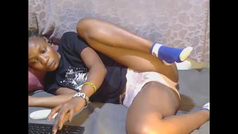 slim_girl01 online show from 10.27.25