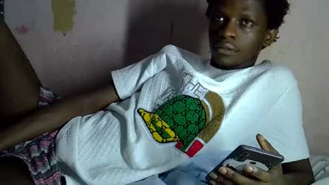 Snapshot of slim_long01 chatting on 10.29.25 slim long01 online show from 10.29.25