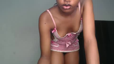 perry online show from 03.25.26