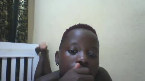 slim_petite_ebony online show from 01.03.25