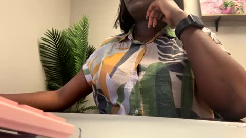 Snapshot of slimdiamond69 chatting on 02.17.25 Dime. online show from 02.17.25