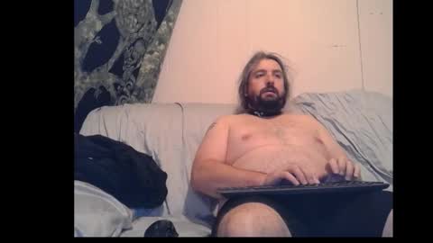 Snapshot of slimdizzy64 chatting on 11.10.25 slave drew or slut online show from 11.10.25