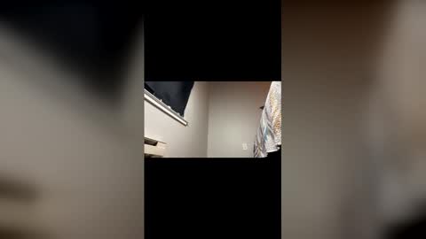 Snapshot of slimdunkinbbc chatting on 12.21.25 Slim Dunkin Nani online show from 12.21.25