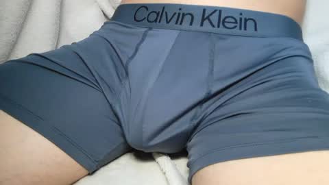 Snapshot of slimhungyvng chatting on 07.22.26 slimhungyvng online show from 07.22.26