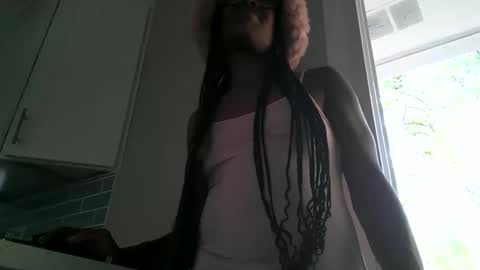 Snapshot of slimmmgooodiexoxo chatting on 11.17.25 slimmmgooodiexoxo online show from 11.17.25