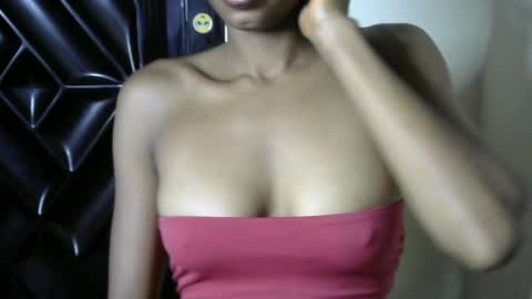 Snapshot of slimzy_hotxx chatting on 05.18.26 Grace online show from 05.18.26