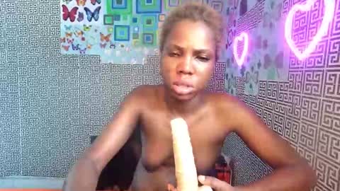 Snapshot of slimzyxdoll chatting on 02.06.26 slimzyxdoll online show from 02.06.26