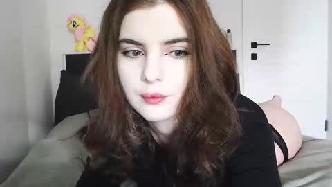 Snapshot of sloomonata chatting on 10.04.25 sloomonata online show from 10.04.25