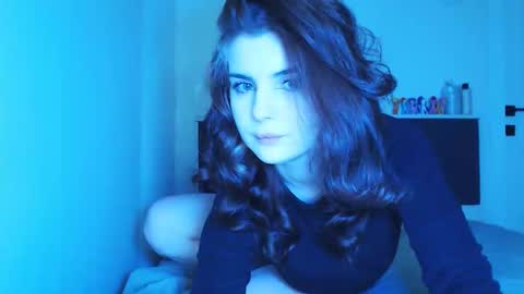 Snapshot of sloomonata chatting on 10.18.25 sloomonata online show from 10.18.25