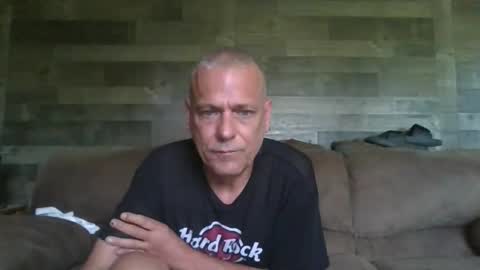 Snapshot of slut_stepdaughter chatting on 06.08.26 slut_stepdaughter online show from 06.08.26