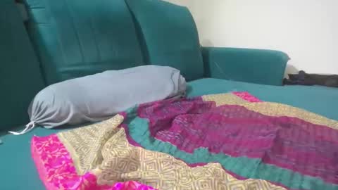 Snapshot of slutforallmiss chatting on 10.26.25 Sam slave slut online show from 10.26.25