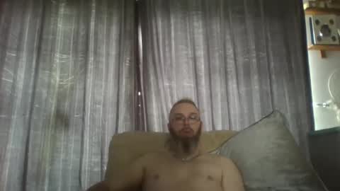 Snapshot of slutfucker20 chatting on 02.23.25 slutfucker20 online show from 02.23.25