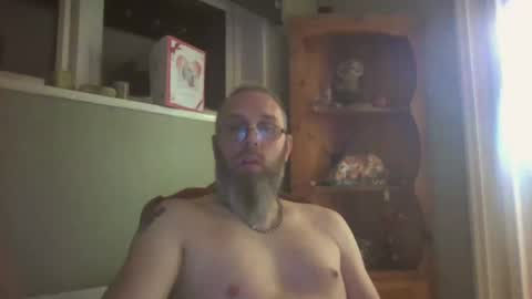 Snapshot of slutfucker20 chatting on 02.25.25 slutfucker20 online show from 02.25.25