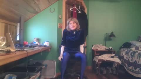 slutjennifertransxx online show from 09.23.25