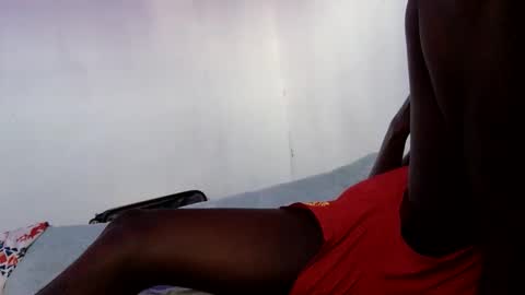 Snapshot of sluttydarkcadbourry2002 chatting on 03.16.26 Skillibengisaadboy online show from 03.16.26