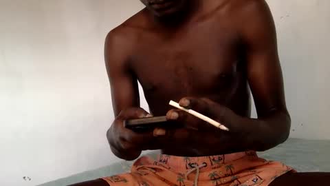 Snapshot of sluttydarkcadbourry2002 chatting on 03.17.26 Skillibengisaadboy online show from 03.17.26