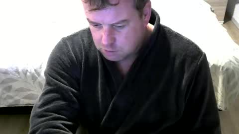 sluttynakedguy05_5 online show from 12.15.24