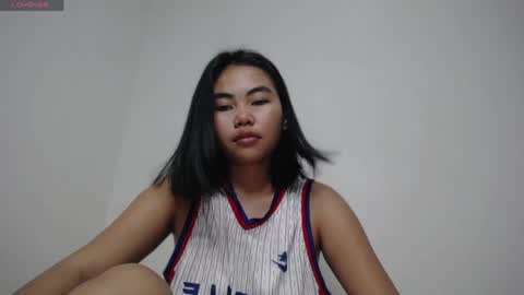 Snapshot of sluty_divaxx chatting on 04.28.26 Hira online show from 04.28.26