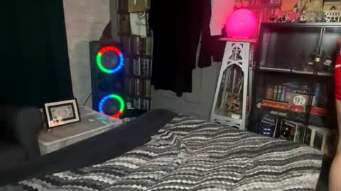 Snapshot of slytherinboy_01 chatting on 09.13.25 slytherinboy_01 online show from 09.13.25