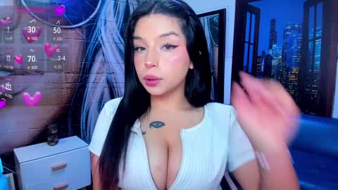 Mariana Torres online show from 01.25.25
