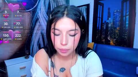 Mariana Torres online show from 02.10.25