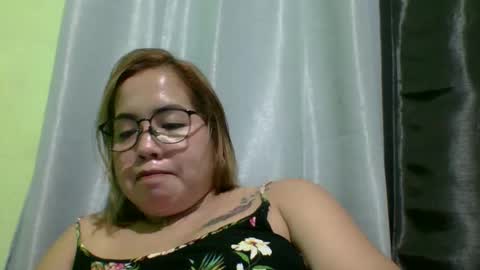 Snapshot of small_boobs59 chatting on 05.16.26 Lovewella online show from 05.16.26