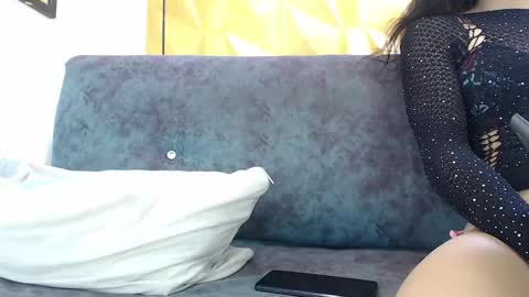 Snapshot of small_hot19 chatting on 03.10.25 Small Hot19 online show from 03.10.25