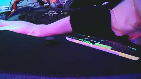 Snapshot of smallcocktobewatched chatting on 01.21.25 smallcocktobowatched online show from 01.21.25