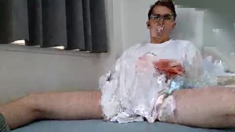 Snapshot of smalldickbigdreams23 chatting on 12.15.24 smalldickbigdreams23 online show from 12.15.24