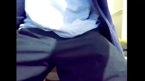 Snapshot of smallhairyuncut chatting on 05.18.26 Small Hairy Uncut online show from 05.18.26