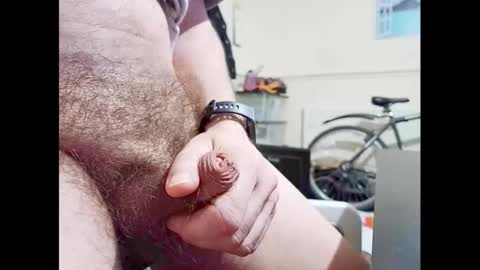 Small Hairy Uncut online show from 09.24.25