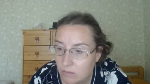 Snapshot of smart_rose chatting on 06.26.26 smart_rose online show from 06.26.26