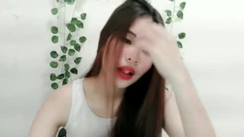 Snapshot of smellon_shake chatting on 10.21.25 Julia online show from 10.21.25