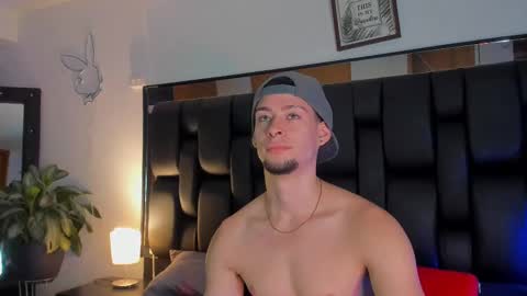 Jade Smiith online show from 09.11.25