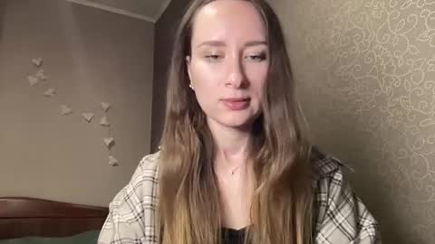 smilequeen_ online show from 10.14.25