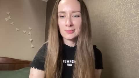 smilequeen_ online show from 10.16.25