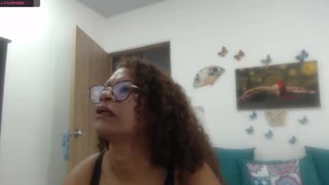 Snapshot of smilet_milf chatting on 03.09.25 Smileth online show from 03.09.25