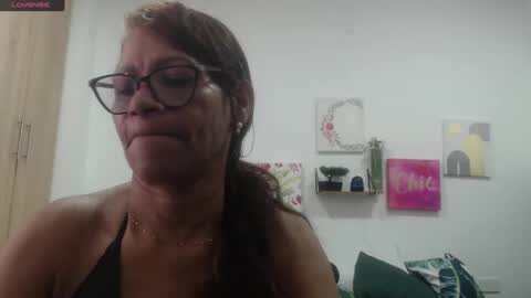 Smileth online show from 11.15.25