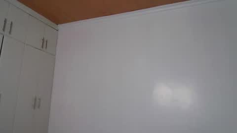 smiley luv1 online show from 12.13.25